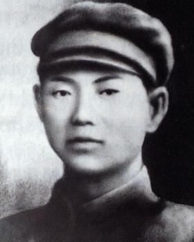 这是许亨植像。