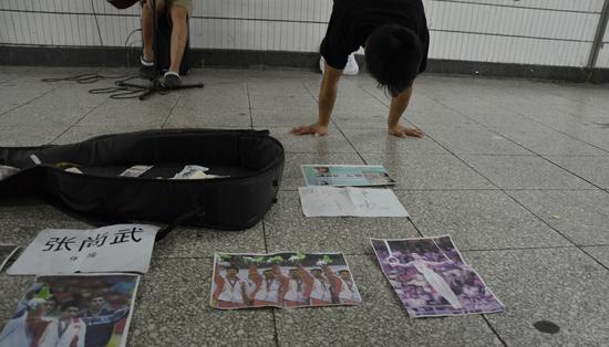 2007年6月,北京体工队遭窃。调看监控录像时,体操队的教练一眼就认出了张尚武。