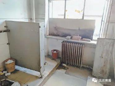 北京日报|北京小区公厕 差别咋这么大？