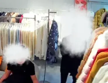 女子被前男友捅26刀身亡，逃跑時被拉回補刀