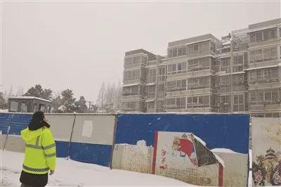 父爱如山图片:这8个瞬间 让我们重新认识到了父爱如山(图) 来源:扬子晚报 记者 薛玲