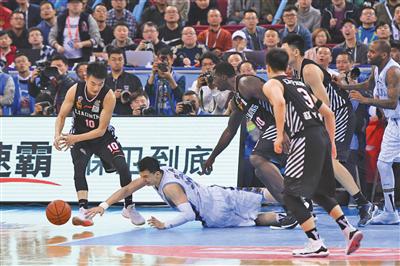 前北京首钢男篮队长吉喆去世 现役队员等悼念
