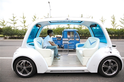 正在进行测试的自动驾驶车辆。