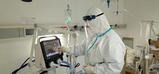 “落日余晖医生”，还珍藏了另一张照片