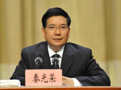 落马官员留置期间读《论共产党员的修养》近2