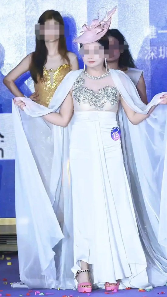 模特大赛15号选手夺冠引争议，组委会承诺的“交代”来了：她是太太组冠军