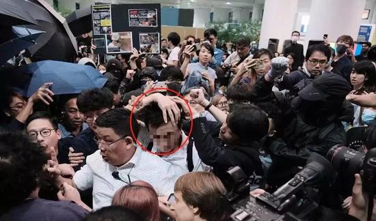  内地学生在香港科技大学校园内被“私了”（图源：港媒）