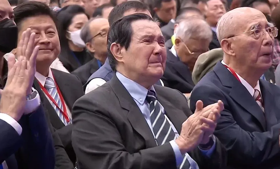 “台湾没有时间了”！郑丽文就职，马英九落泪，卢秀燕缺席