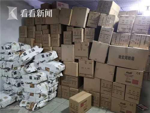 团伙假冒迪士尼玩偶产销一条龙 12名嫌疑人被刑