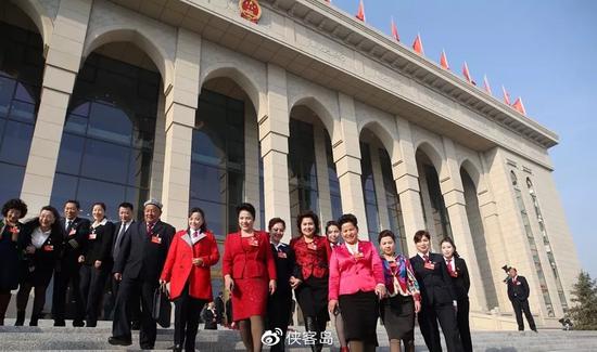 https://n.sinaimg.cn/news/crawl/75/w550h325/20191210/d014-iknhexi2951123.jpg https://n.sinaimg.cn/news/crawl/75/w550h325/20191210/d014-iknhexi2951123.jpg