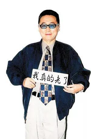 李敖的微博:83岁作家李敖去世 曾称玩微博为证明不比年轻人差 2009年,李敖在《可凡倾听》节目上感慨说:“我真的老了。”