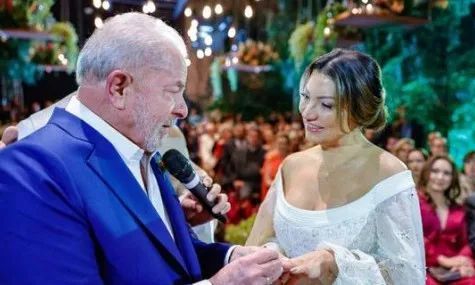 ·2022年5月，卢拉与女友在圣保罗完婚。