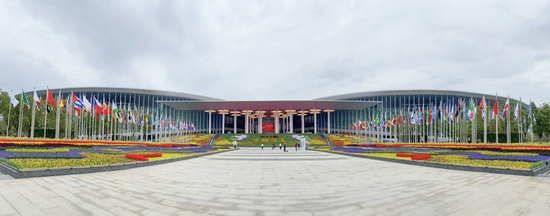 这是11月4日拍摄的国家会展中心（上海）（手机全景照片）。新华社记者 张玉薇 摄
