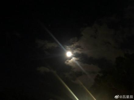 中秋月亮图片:中秋拍月亮大赛 这组图赢了
