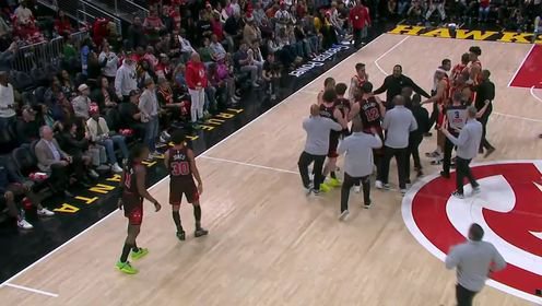 公牛逆转老鹰 里萨谢关键发球前犯规 吉迪19+11+15 杨22+15