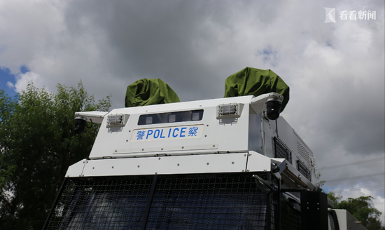 对公共秩序或公众安全造成重大影响时,香港警方会考虑出动"水炮车