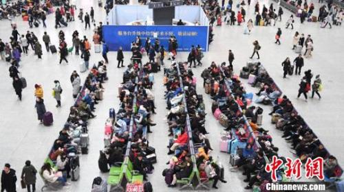 材料图:杭州东站。 张煜欢 摄 材料图:杭州东站。 张煜欢 摄