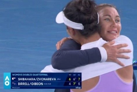 半决赛对张帅组合！柴原瑛菜/兹沃娜列娃2-1取胜晋级澳网女双四强