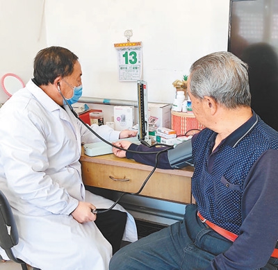 走进北京郊区体验乡村医生工作当好村民的健康守护人