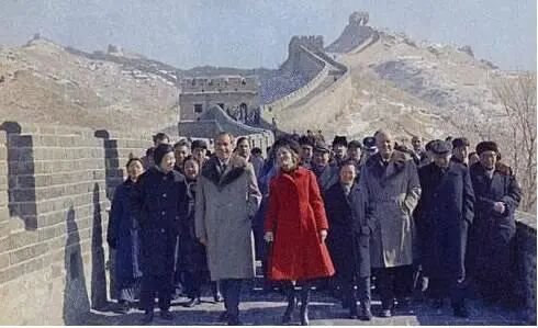 特朗普明天要来了，点赞中国是“一个令人惊叹的国家” ，历任美国总统访华最爱去哪？克林顿9天去了5个地方，还想当陕西历史博物馆馆长
