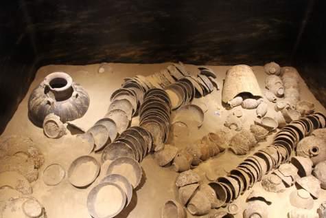 1997年发现的&ldquo;文莱沉船&rdquo;中运载的中国瓷器。人民日报记者 孙广勇摄