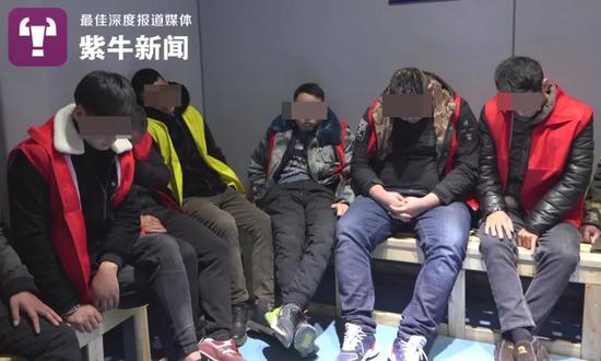被抓获的参赌人员
