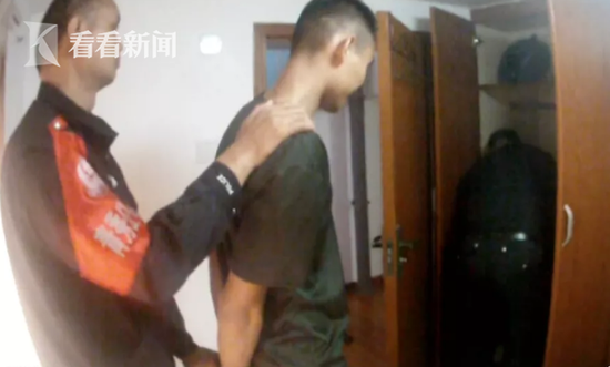 已婚男冒充军官两年交40名女友 被抓时在宾馆约