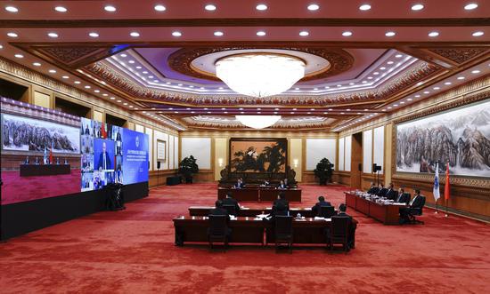 11月10日晚，国家主席习近平在北京以视频方式出席上海合作组织成员国元首理事会第二十次会议并发表重要讲话。