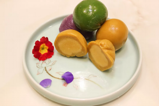色彩缤纷，口感细腻~等你来品尝！