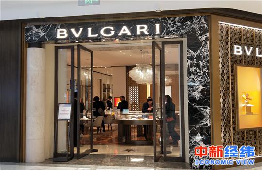 探访d&g实体店:除了店员看不到人影 有分店大门紧锁