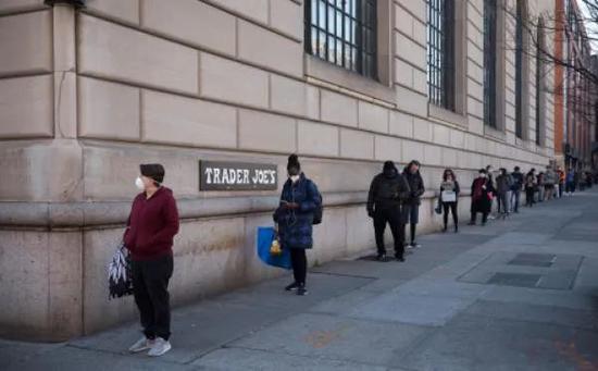 美国确诊超10万例