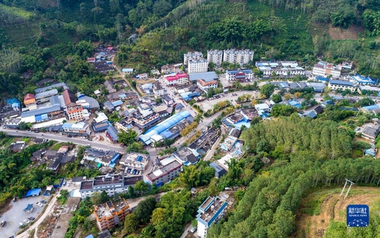 基诺山基诺族乡一景（12月13日摄，无人机照片）。新华社记者 陈欣波 摄