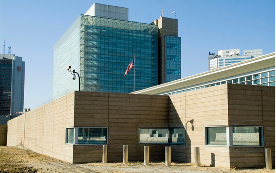 (图说:美国驻华大使馆)