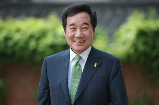 他成韩国下届总统最热门人选曾接朴槿惠任代总统