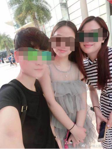 方雁(左)王萱(中)