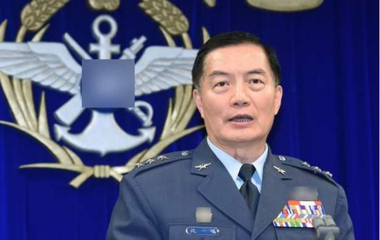 蔡英文军中亲信坠机身亡 台"参谋总长"有多重