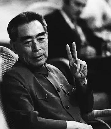周恩来的图片:100张照片记录周恩来精彩一生(图)
