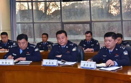 公安机关相关人员出席座谈会。刘向阳摄