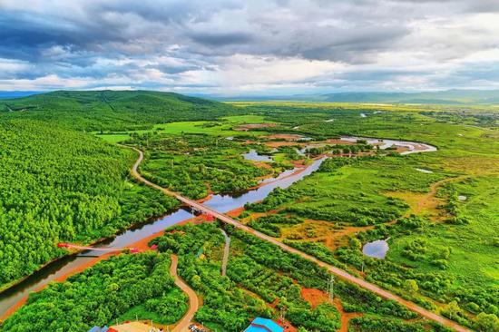 ▲大兴安岭森林公路风景(来源:视觉中国)