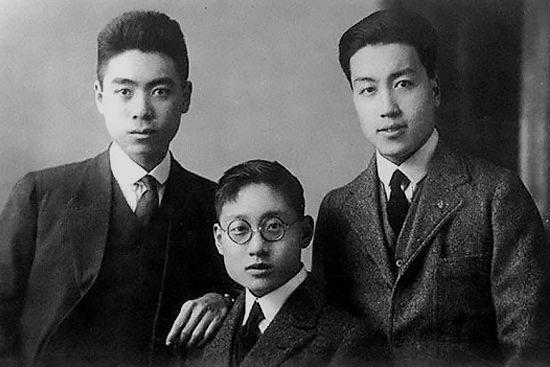周恩来的图片:100张照片记录周恩来精彩一生(图)