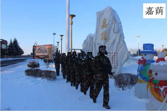 1月24日,地处祖国最北端的漠河县北极村的气温达到-45℃,北极边防