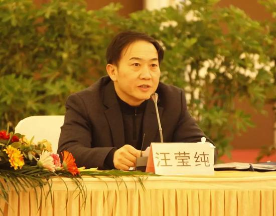 这次调任蚌埠市委书记之前,汪莹纯担任安徽省环保厅党组书记,厅长.