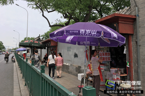 雍和宫大街整治前后对比图。千龙网记者 鄂晓颖制图