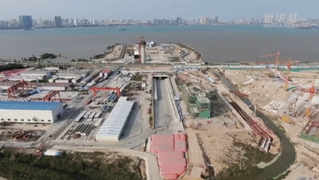 汕头海湾隧道。