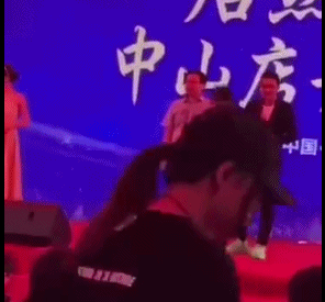 英皇网:任达华返港进ICU 英皇:手伤较重怕伤及神经线 视频截图
