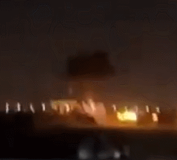 埃尔比勒国际机场遭袭击（社交媒体截图）