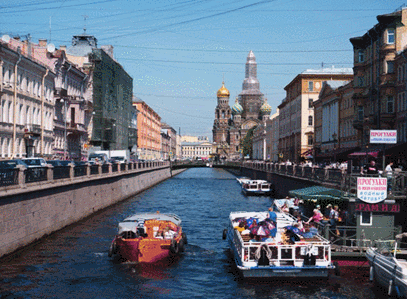 △“北方威尼斯”圣彼得堡。（央视记者郭晓龙拍摄）