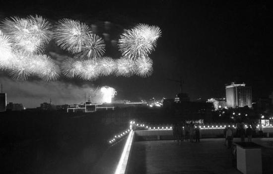 澳门为何能提前11天回归 回顾中葡谈判背后的交