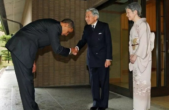 奥巴马会见日本明仁天皇夫妇