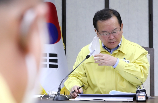 韩国总理确诊新冠 将接受居家治疗